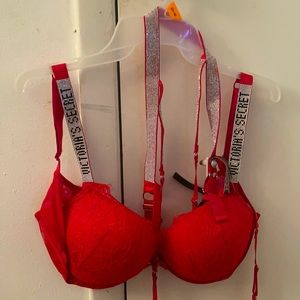 Victoria's Secret Push Up Bra / Lingerie set